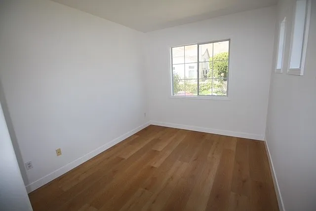 Bedroom 2 (upstairs)