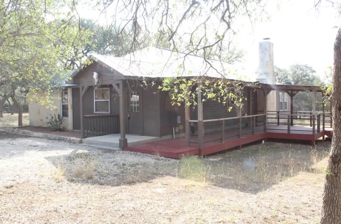 3 bed, 1852 sqft, $2,800 — Photo 4