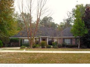 30411 Middle Creek Cir, Daphne, AL 36527