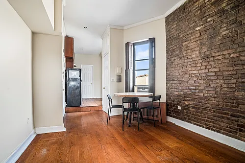 144 Sullivan St Photo 1