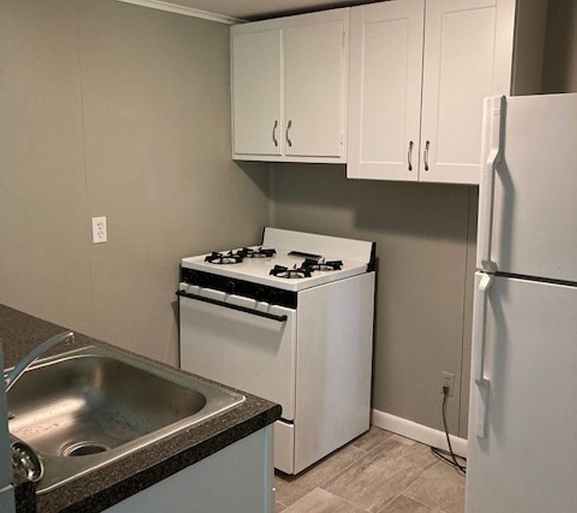 1st image of 510 Center St APT C