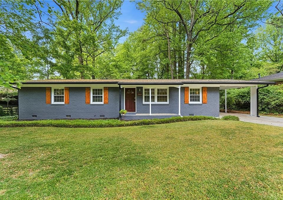 1st image of 1063 Seville Dr