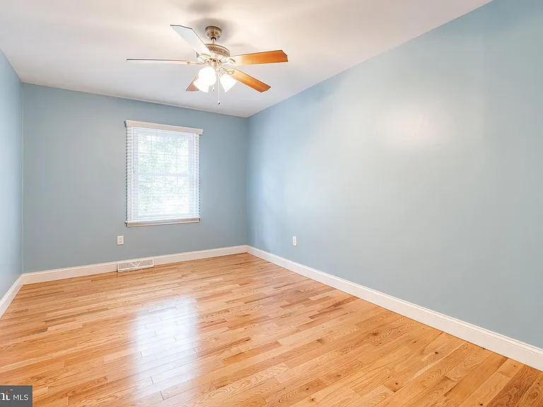 1632 Angus Ct — Photo 13