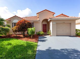 11420 SW 21st St, Hollywood, FL 33025