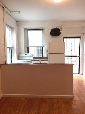 Rented by Triumph Property Group | media 29