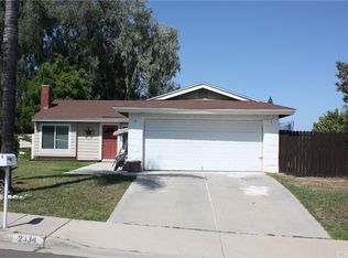 2334 Mesquite Ln, Corona, CA 92882