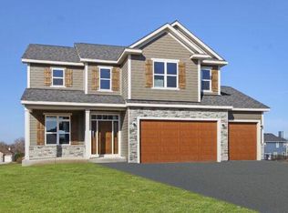 2264 Ravenswood Rd, Burlington, WI 53105