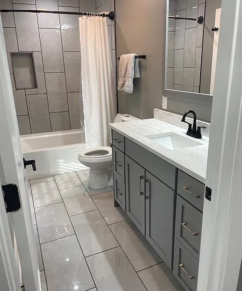 1624 Carrollton Ave — Photo 3