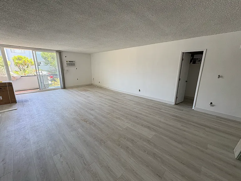 6707 Springpark Ave #9 — Photo 6