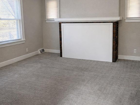 3rd image of 15778 Indiana St