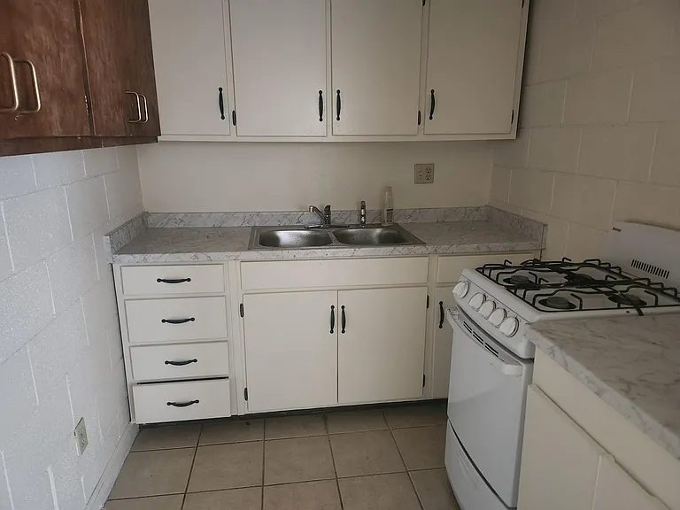 9888 Taj Mahal St #6 — Photo 4