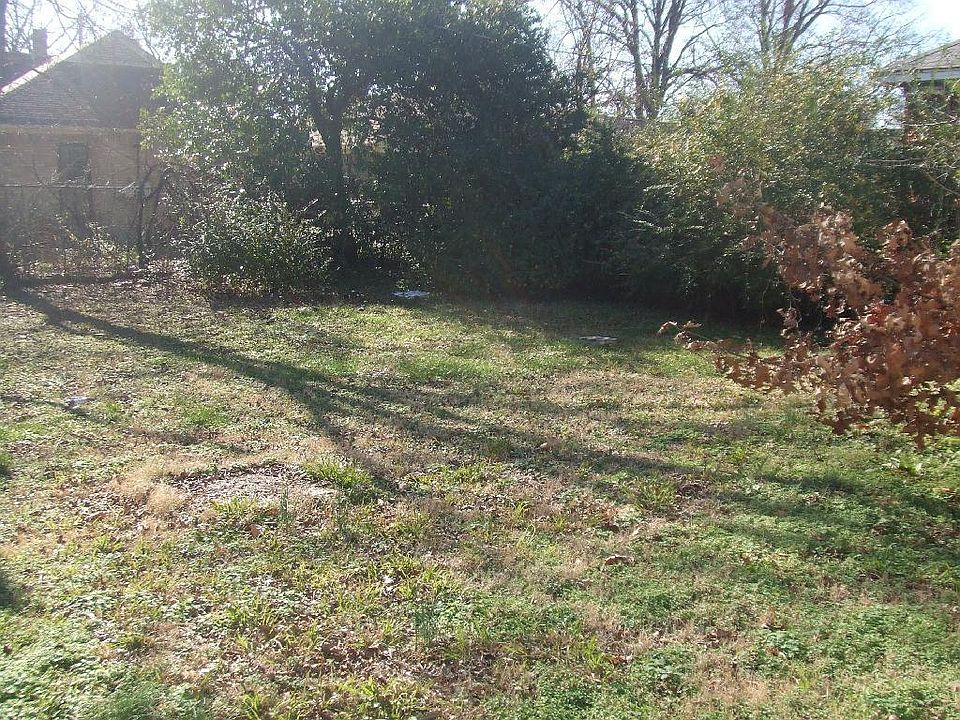 2nd image of 297 Fields Ave