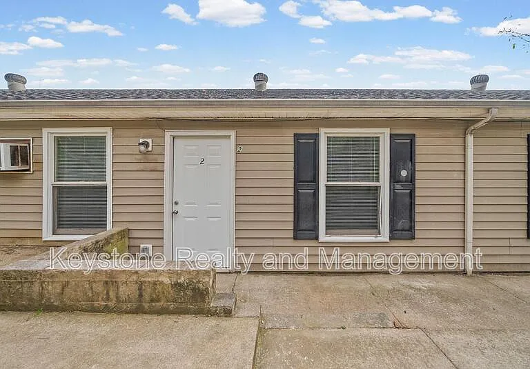 191 Oak St #2 — Photo 2