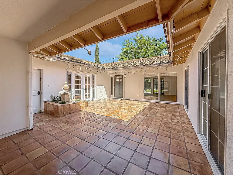 31735 Bainbrook Ct — Photo 5