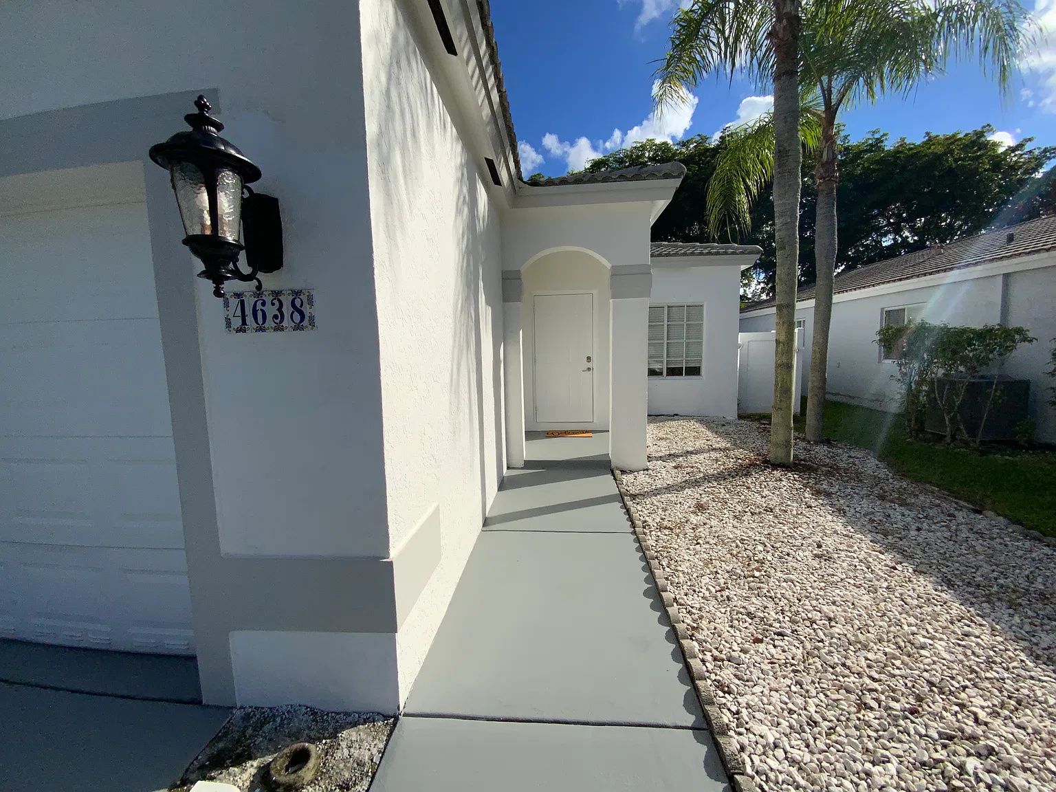 3 bed, 1666 sqft, $3,900 — Photo 2
