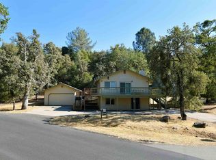 12830 Cresthaven Dr, Groveland, CA 95321