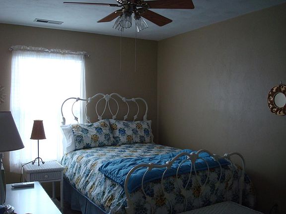 2nd Bedroom
