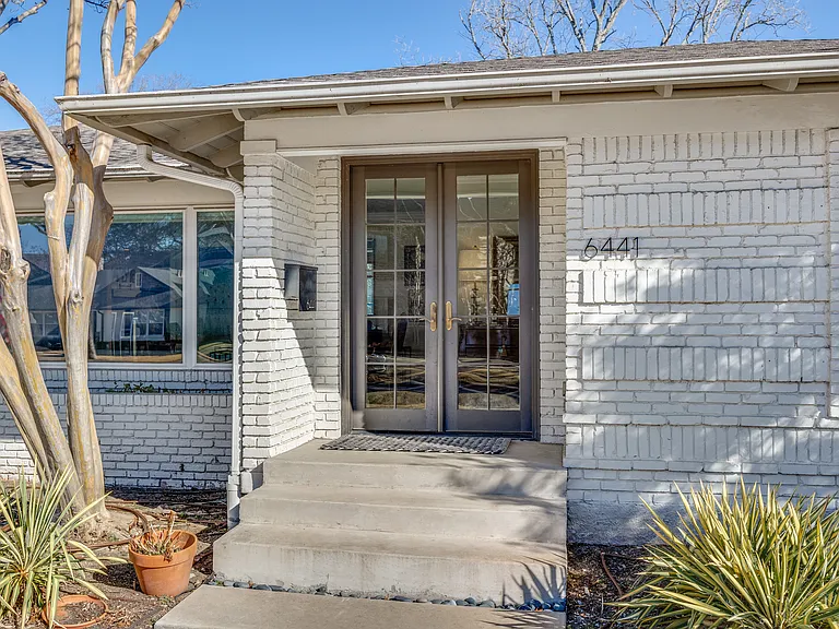 6441 Park Ln — Photo 4