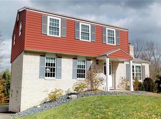 3 Weller Dr, Irwin, PA 15642