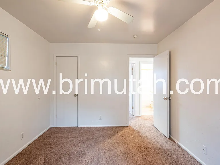 2241 E. Laney Ave. - E — Photo 13