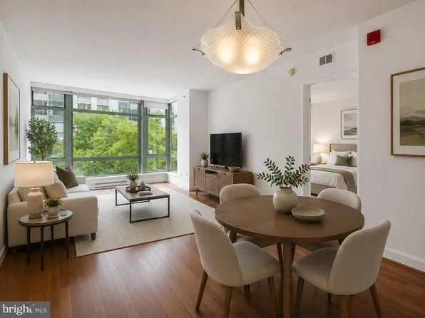 1150 K St NW APT 404, Washington, DC 20005