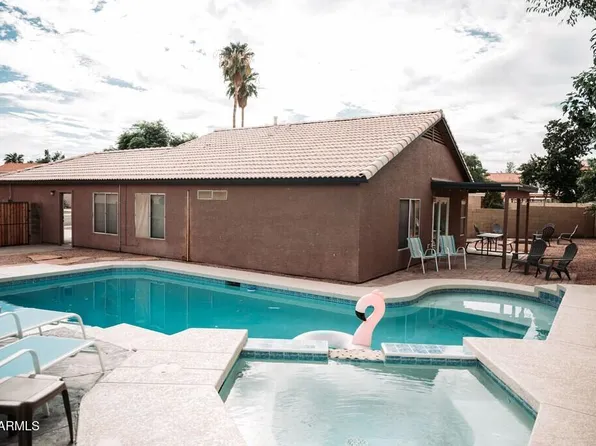 1376 E TRADEWIND Drive, Gilbert, AZ 85234