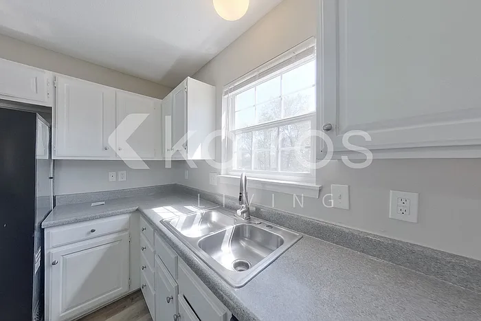 4415 The Paseo Blvd — Photo 15