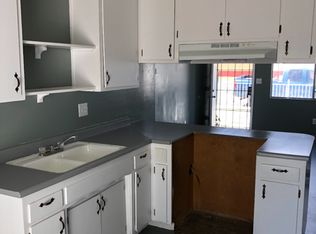2108 Cerro Gordo St, Mojave, CA 93501