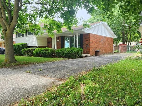 376 Fryer St, Amherstburg, ON N9V 2L9