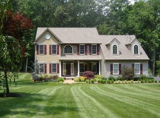 901 Fairview Rd, Glenmoore, PA 19343