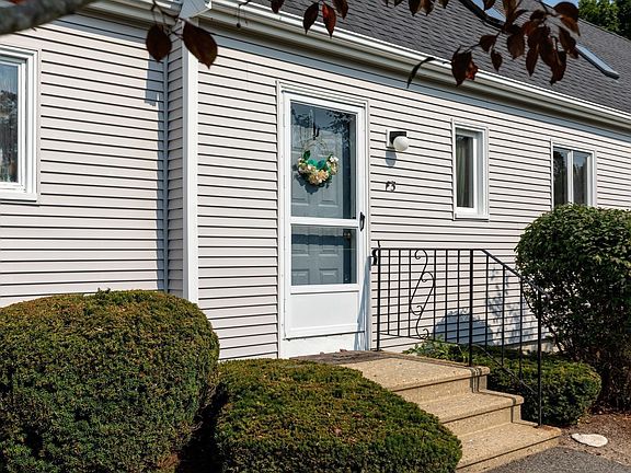 4th image of 52 Liberty St APT F3