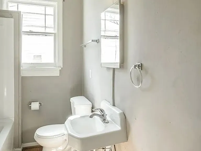 Unit Photo