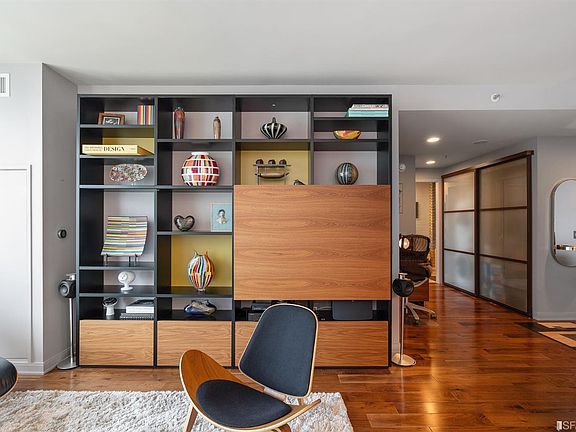 5th image of 425 1st St Unit 4901