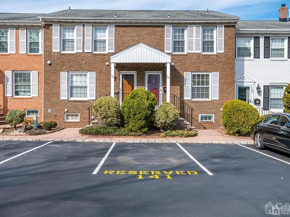 141 Howell Ave, Fords, NJ 08863