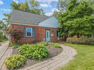 272 E 324th St, Eastlake, OH