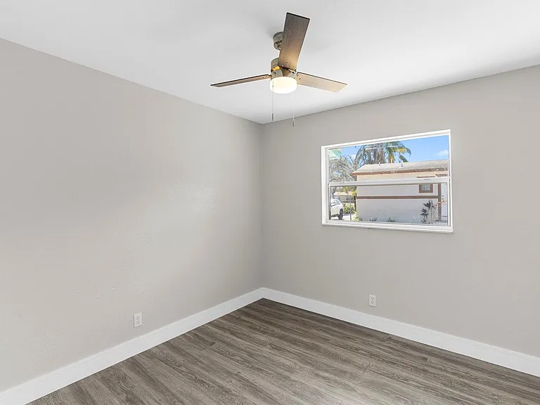 2171 NW 29th Ave — Photo 7