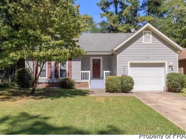 6823 Candlewood Dr, Fayetteville, NC 28314
