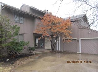 3025 Wellington Ct, Lawrence, KS 66049