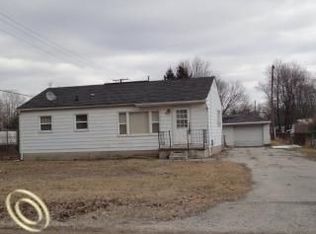 21701 Bohn Rd, Belleville, MI 48111