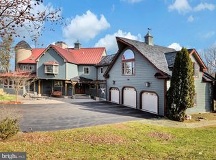 1712 Valley Ln, Chester Springs, PA 19425