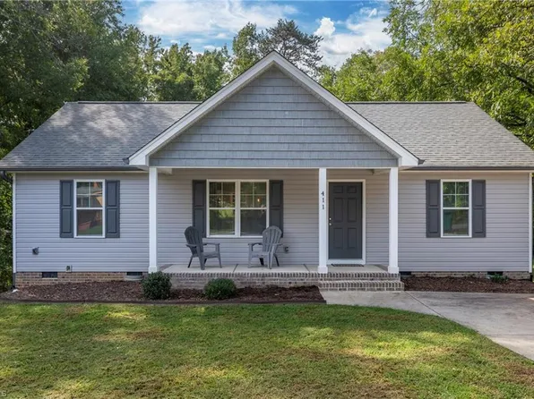 411 Gene Hairston St, Madison, NC 27025