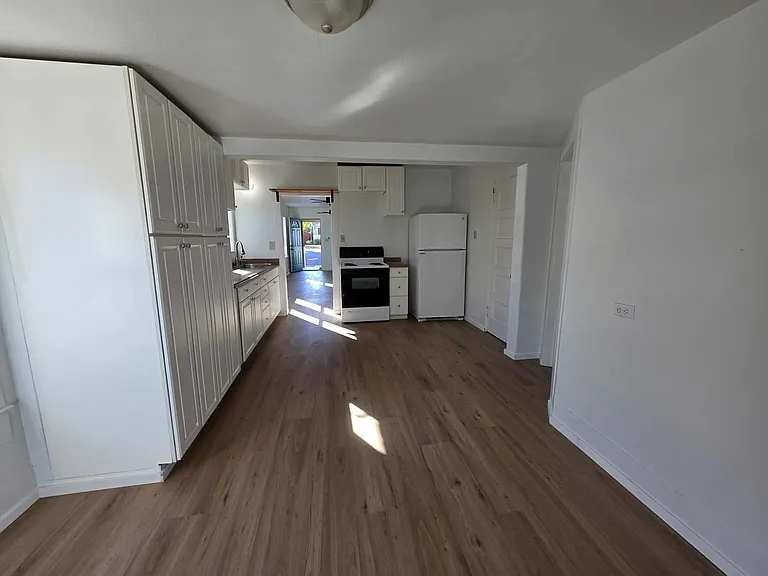 310 Fir St — Photo 12