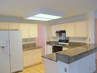 2309 Hedgewood Dr — Photo 3