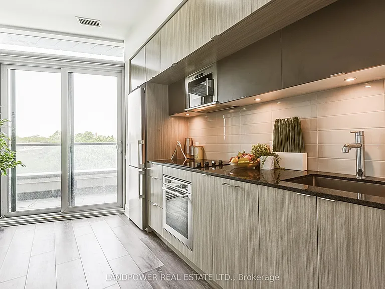 585 Bloor St E #415 — Photo 26