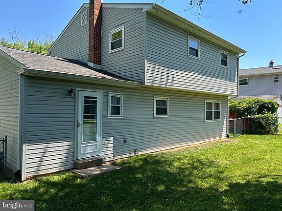3rd image of 8 Edgebrooke Way