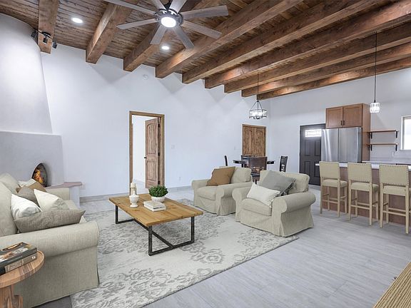 4th image of 12 Vista Linda Rd