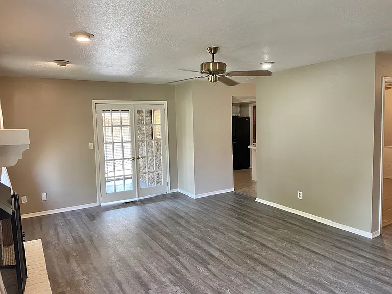 2056 Buggy Whip Ln — Photo 7