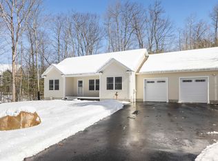25 Lavery Ln, Sanford, ME 04073
