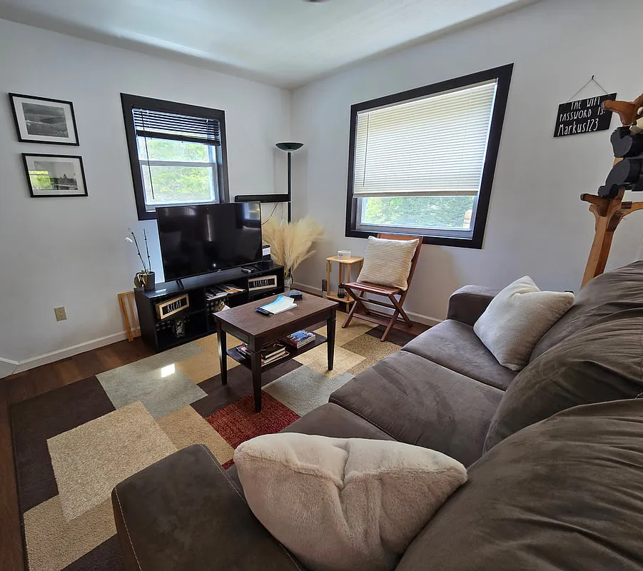 2 bed, 1340 sqft, $1,750 — Photo 3