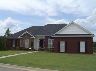 22 Long Needle Ct, Wetumpka, AL 36093